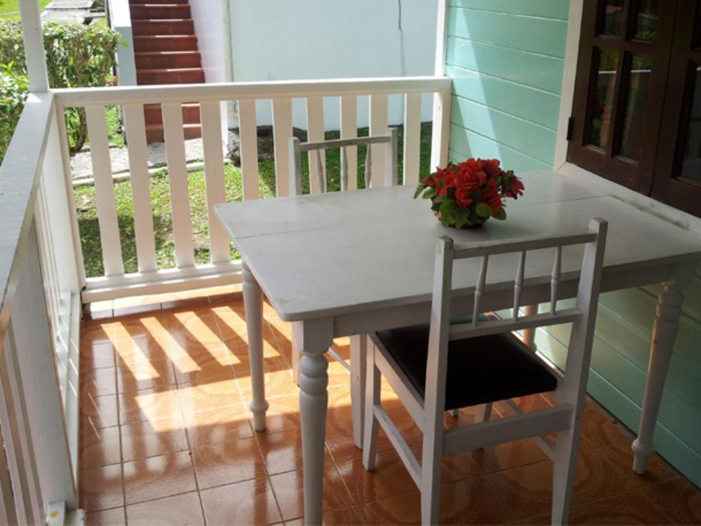 Chez Ophelia Cottage Apartments Roseau Oda fotoğraf
